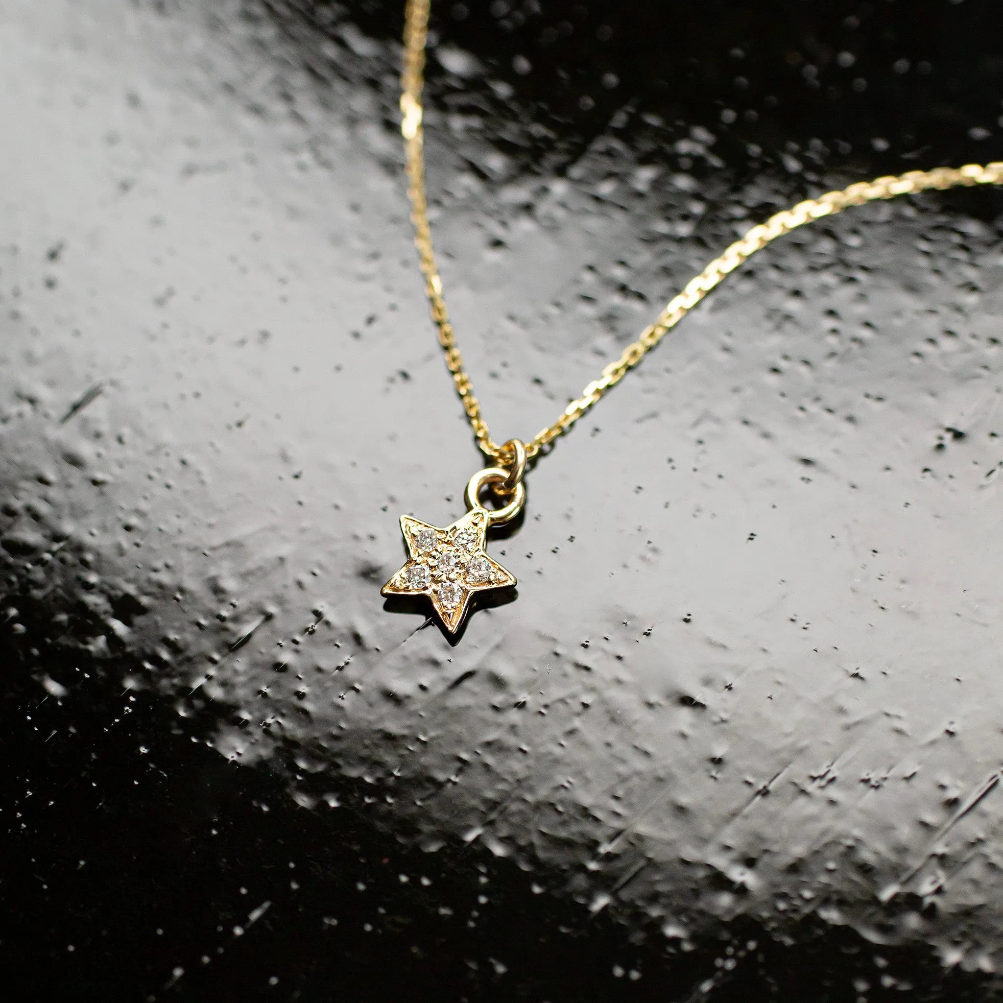 Diamond Pavé Star Pendant Necklace - 14K Solid Gold